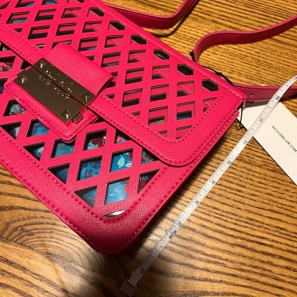 Nicole Miller Adjustable Strap Floral Insert Purse BNWT - Picture 11 of 13